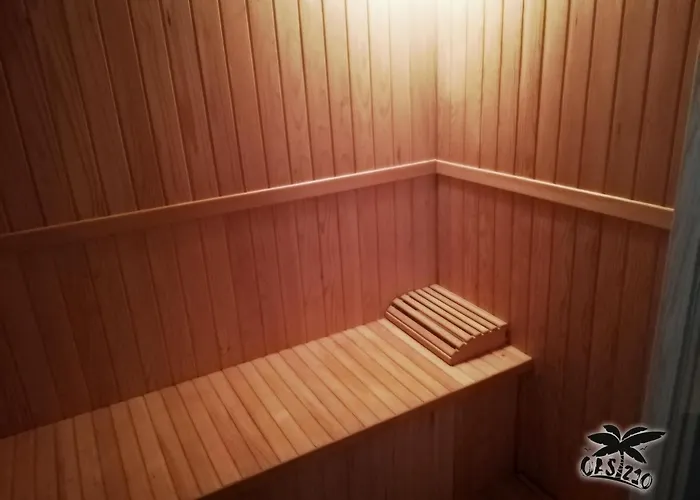 Oasi 210 מלון בארלטה